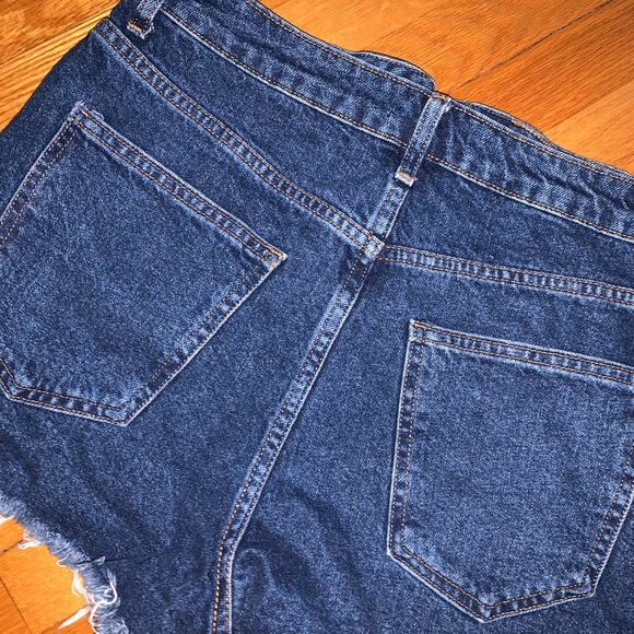 JEAN SHORTS - Picture 4 of 4